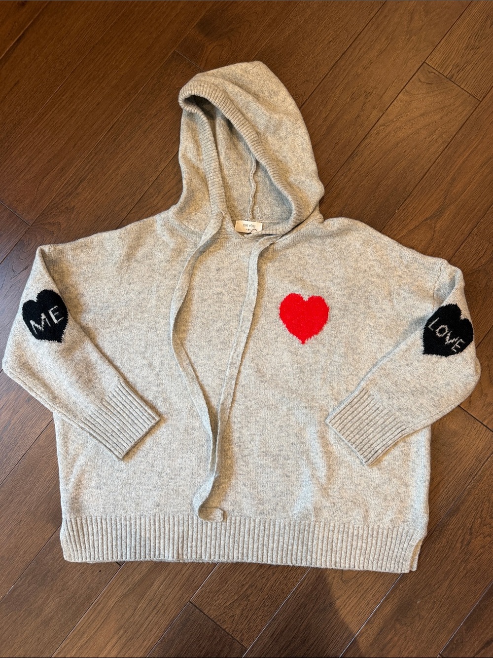 On You Heart Hoodie Sweater Size Medium - C30-067